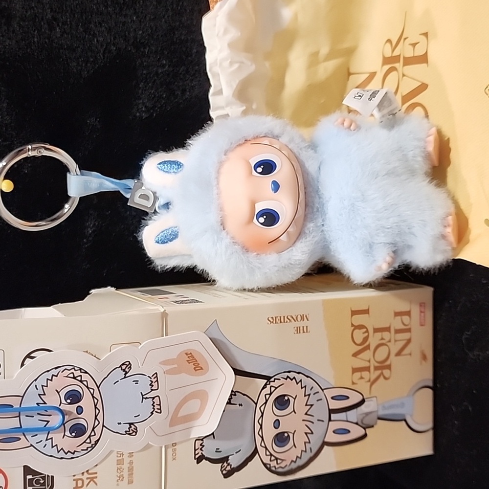 Pop Mart Pin For Love Letter D